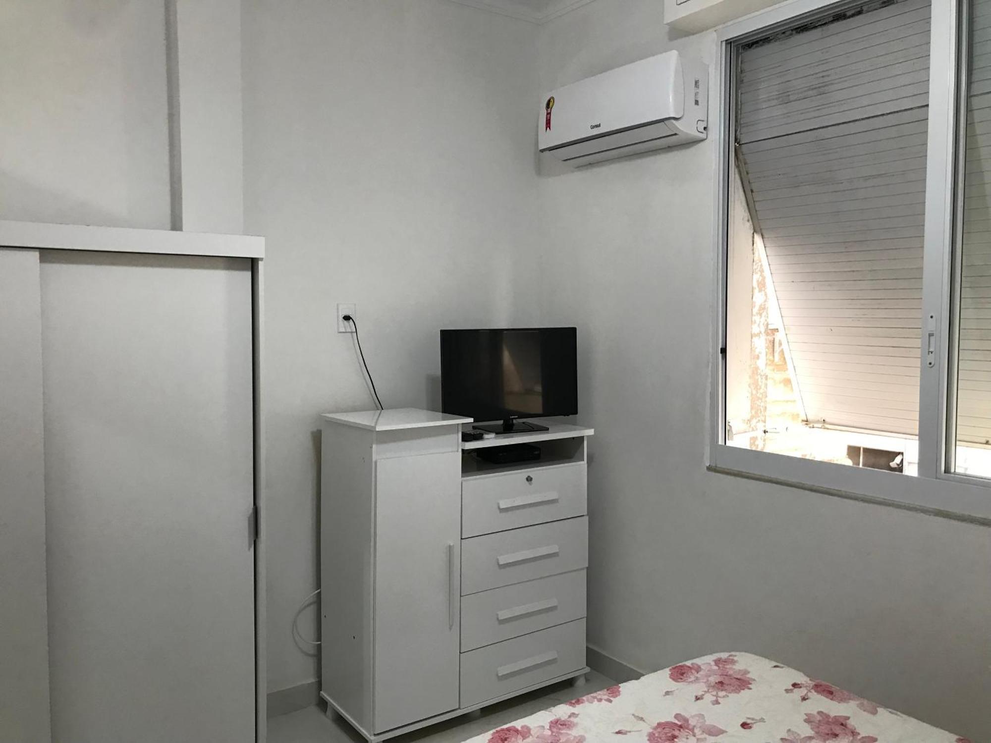Copacabana E Sol, 2 Quartos E Sala - No Posto 6 *